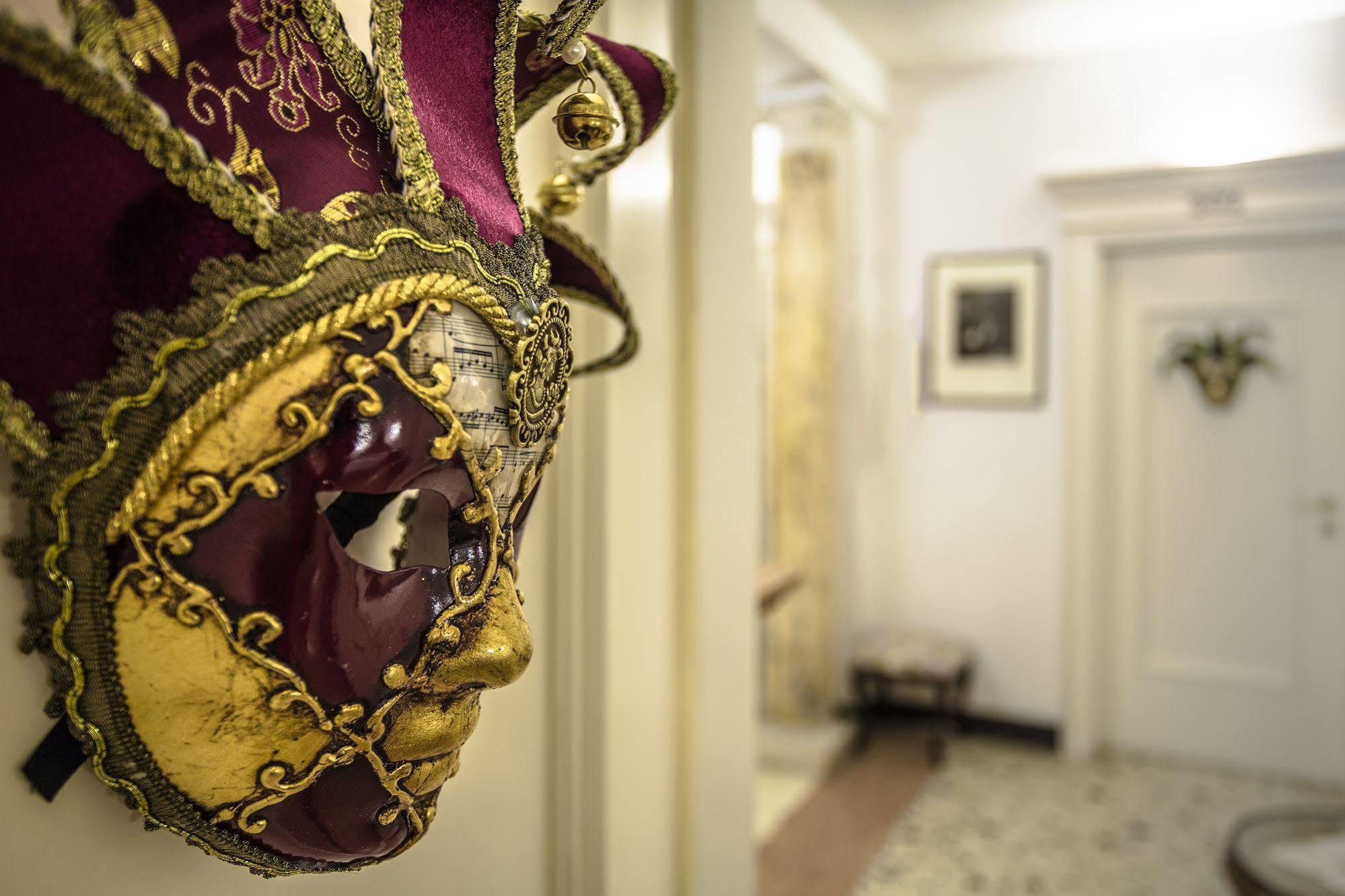 Locanda Bareteri เวนิส ภายนอก รูปภาพ